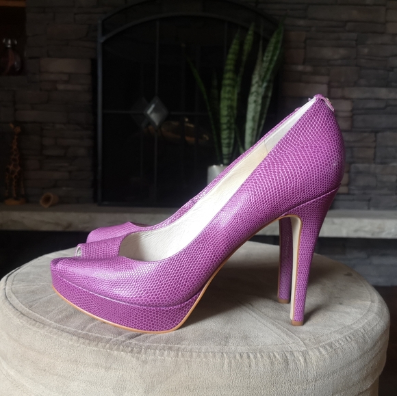 Michael Kors - Python Purple Pumps - Picture 2 of 7